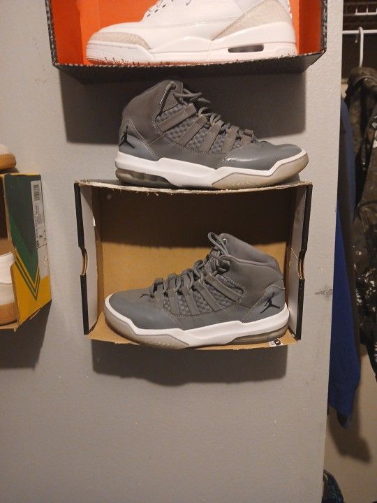 Jordan 11 Cool Gray