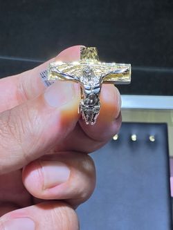 14kt Two-Tone Crucifixion Ring. (C-4) SIZE 8.5 ASK FOR RYAN. #(contact info removed)96