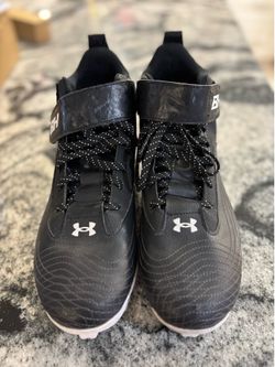 Men’s basketball cleats