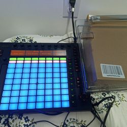 Ableton Push & Headphones Avantone