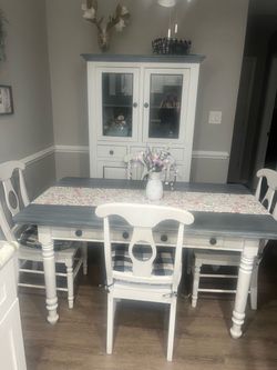 Dining set