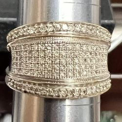 Beautiful, Stunning Diamond Diamond Ring Size 7. 10 Kt