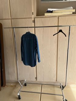 Rolling Clothing Display Rack,