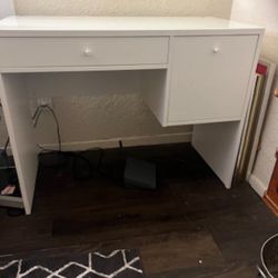 DESK/DRESSING TABLE IKEA SYVDE