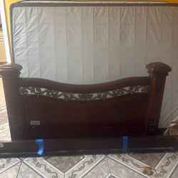 Used Queen Bedroom Set