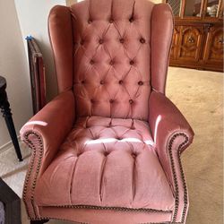Vintage Blush Pink Tuftedt Sitting Accent Chair