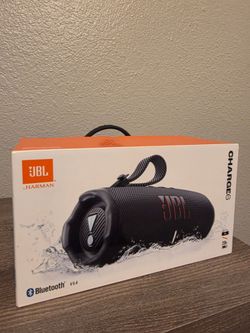 JBL Charge 6 Bluetooth Speaker