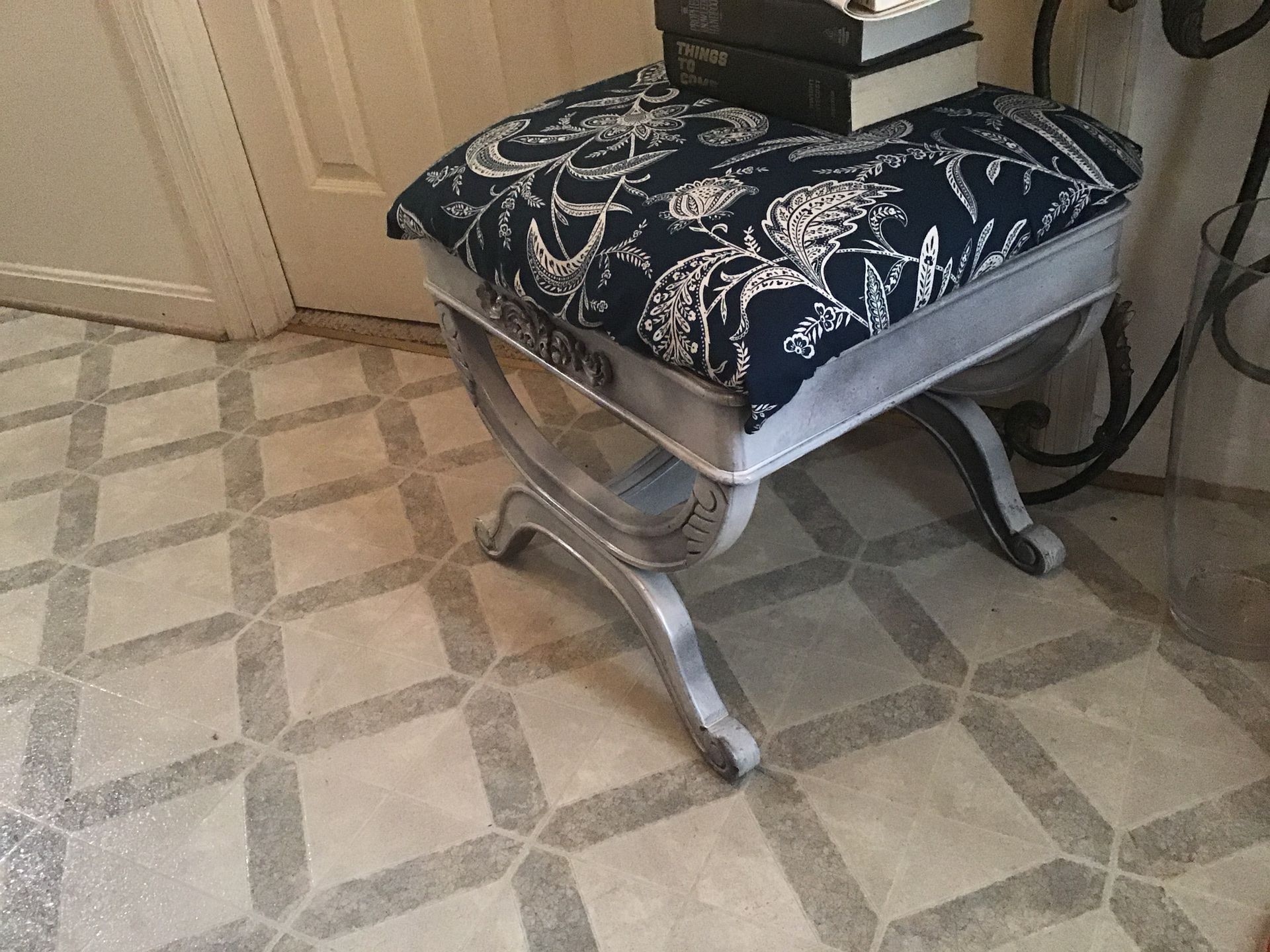 Small end bed stool