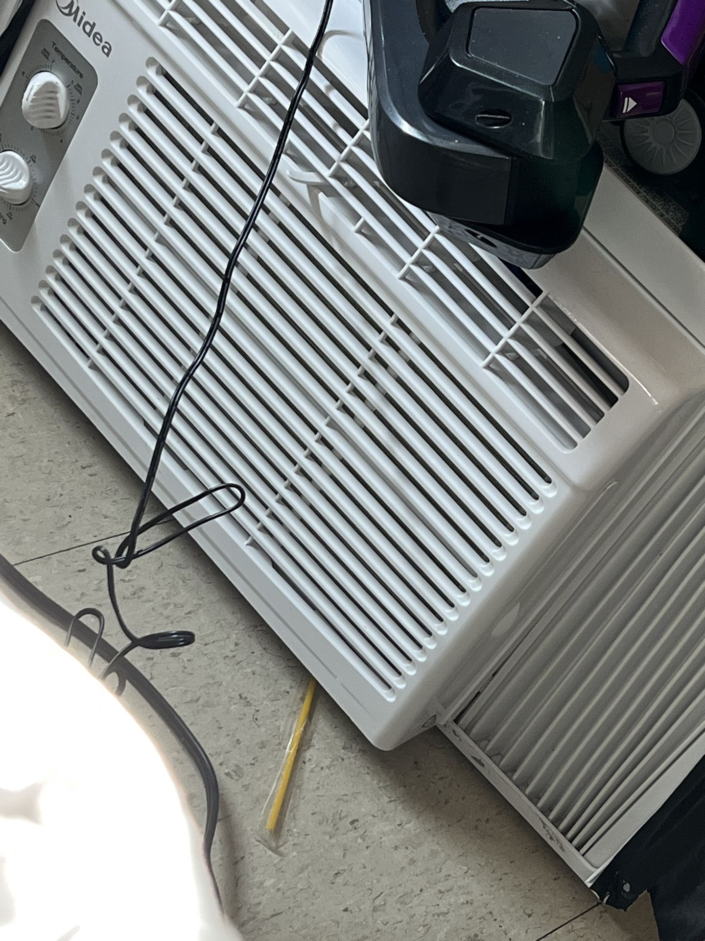Midea AC Unit Works Perfect!!!!