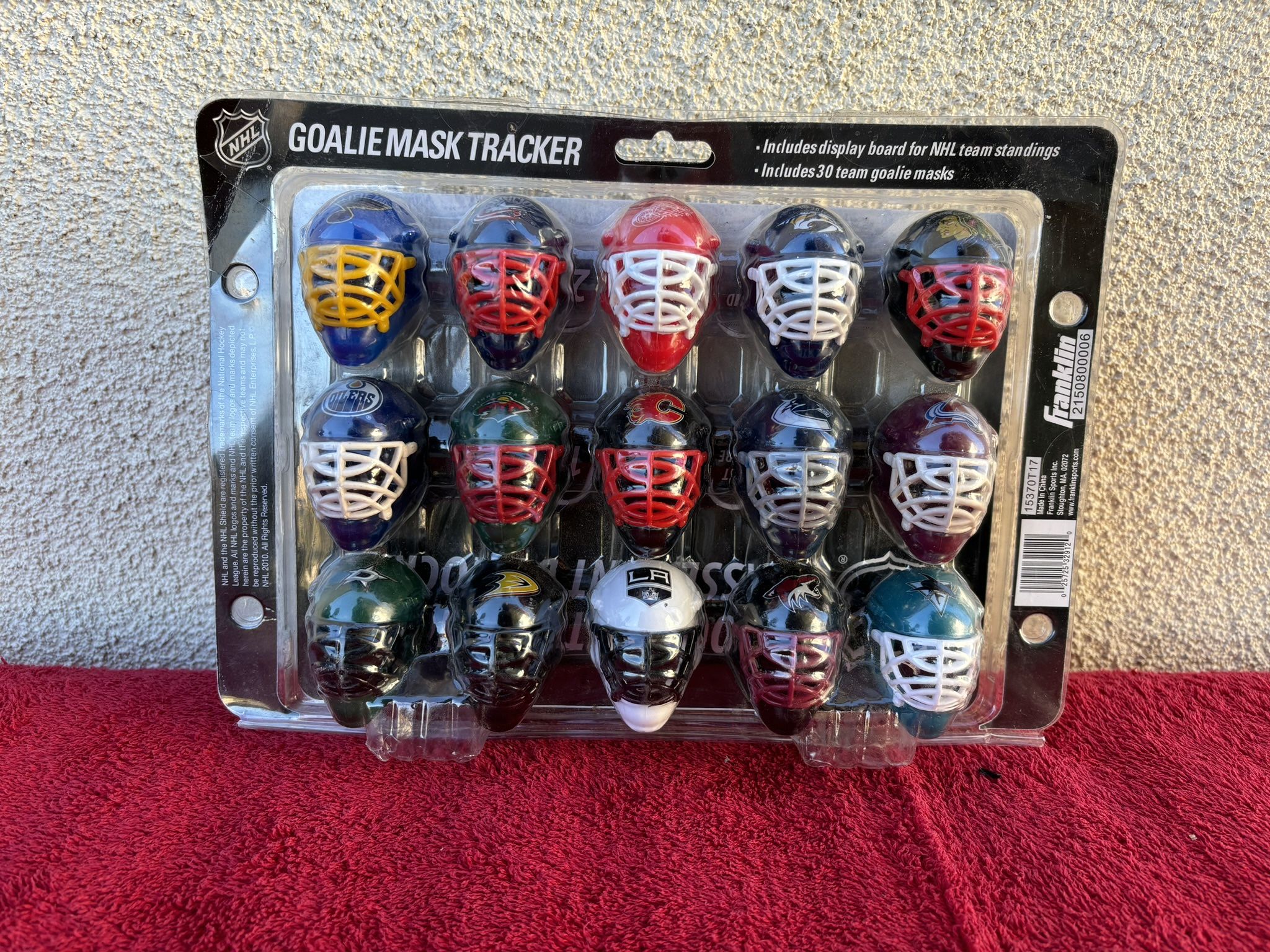 NHL hockey Goalie Mask Trackers (30) Team Mask