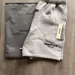 ESSENTIALS Fear of God Men's Dark Oatmeal Shorts M Adjustable Waist