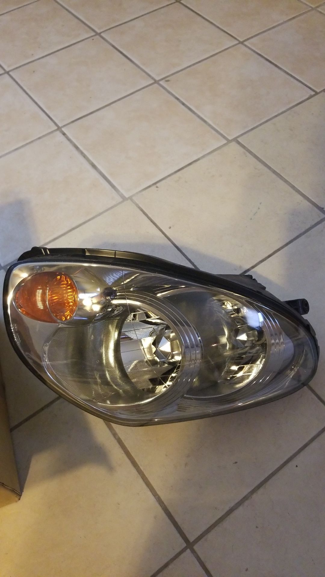 NEW OEM HID LH HEADLIGHT 2006 INFINITI G35