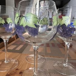Set of 4 Hand Painted Grape Wine Glasses
