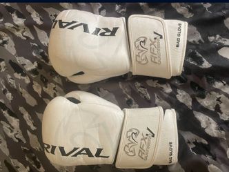 Rival 10oz Bag Glove