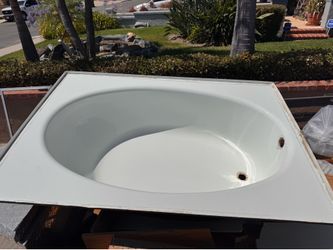Free Oval Tub