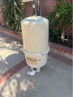 For Sale: Pentair 4000 Series SMBW-4048 Diatomaceous Earth (DE) Pool Filter Model: Pentair / Purex SMBW-4048 Part Number: 011555 Serial: 07