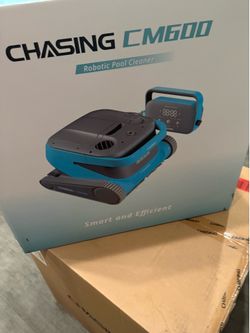Pool vacuum robot w/app Retail $900