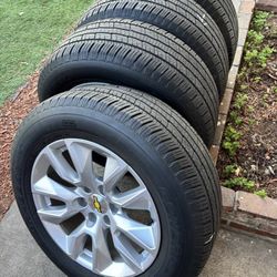 Chevy Silverado Tahoe Yukon rims GMC Sierra Denali Avalanche rines llantas Suburban rims Chevrolet Z71 4x4 rims tires trail boss rims Tires