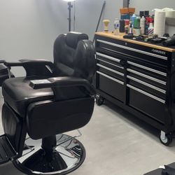 Barber Chair And Station 