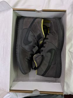 Men’s 2008 Nike SB Dunk mid Pro Batman Size 10 Used 