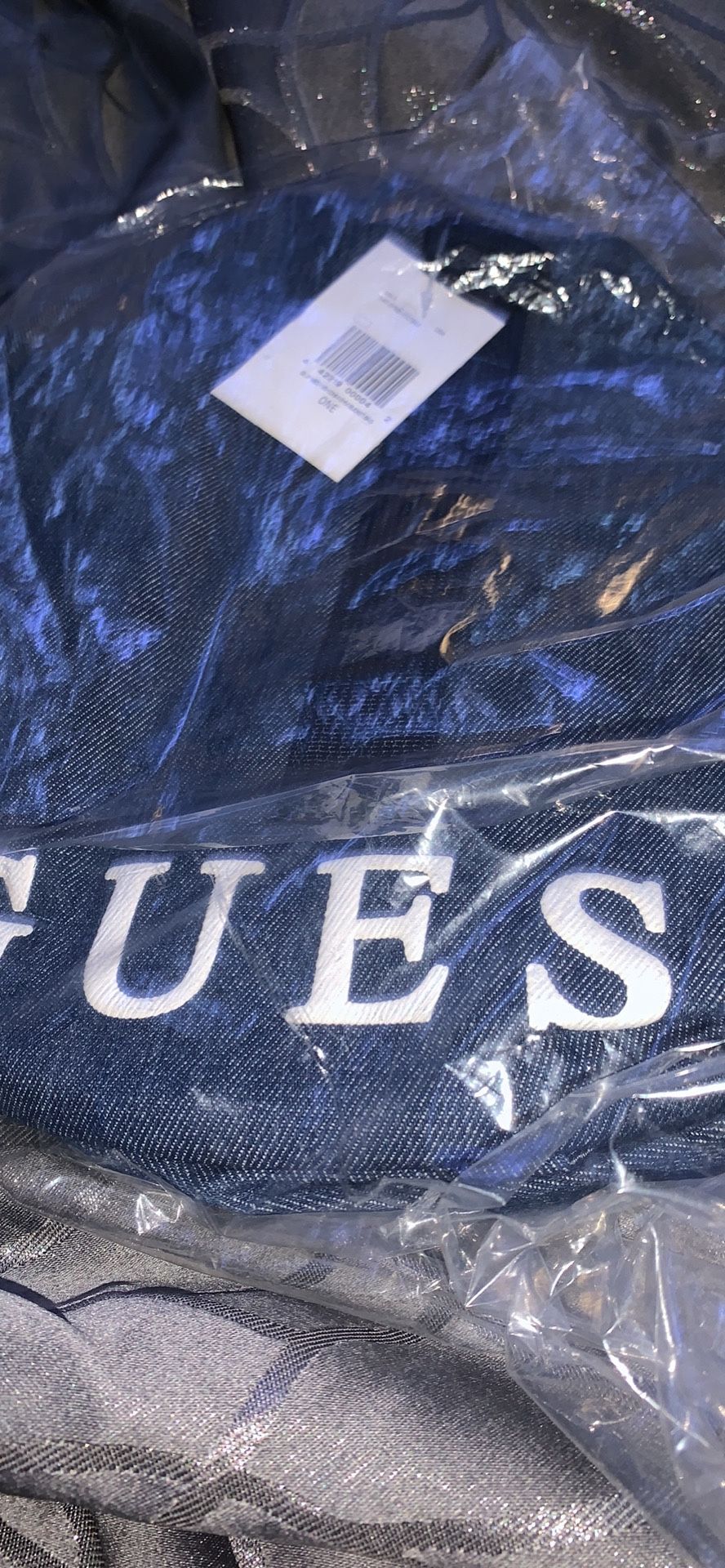 Guess Bucket/Gym Bag