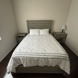 Queen Bedroom Set