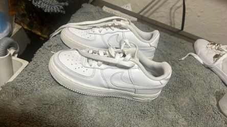 Girl shoes