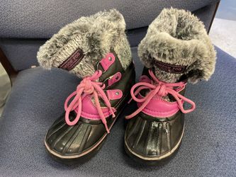 Girls Size 11 Snow Boot