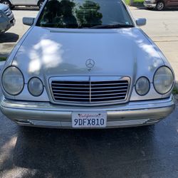 1987 Mercedes-Benz 420