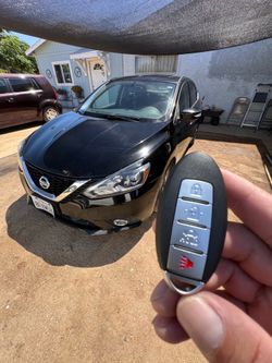 Car keys/llaves de autos/key fobs