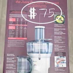 Breville Juicer (New In-box)