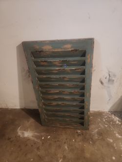 Decorative wall shade