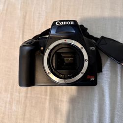 Canon DC 8.1V Camera 