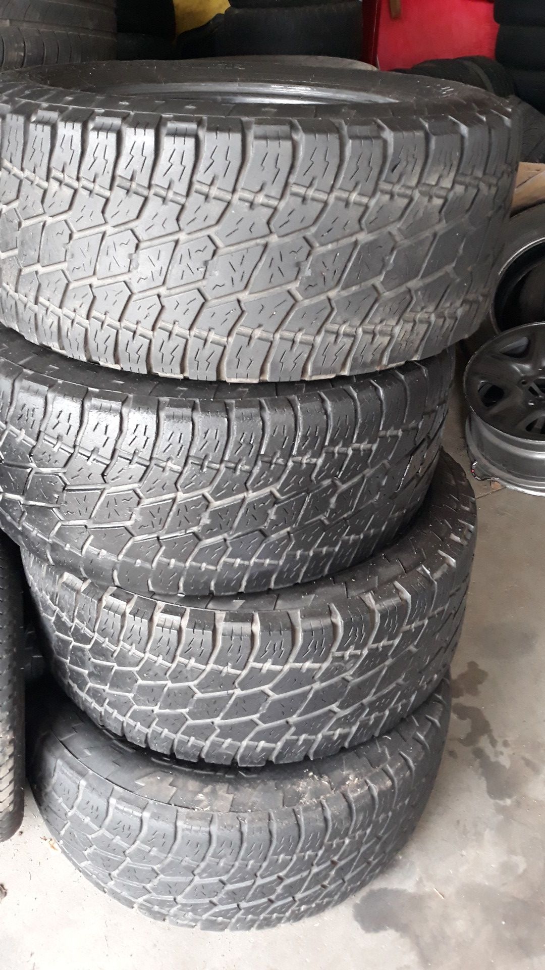 SET OF 325/60/18s 75% tread left