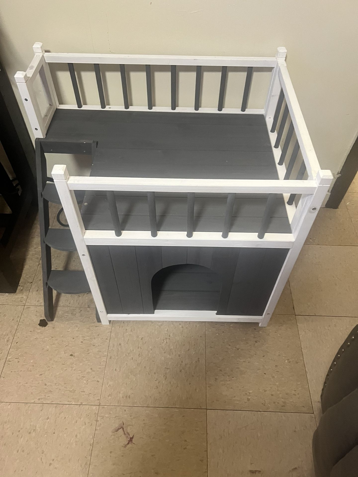 Cat 2 Story House