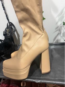 Beige boots size 8