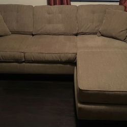 Modern L-Shaped Sectional Sofa w Chaise