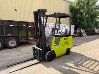 2010 Clark  Forklift 4000lb