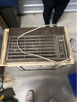 Amana CoolZone Air Conditioner for Sell!