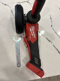 Milwaukee Grinder