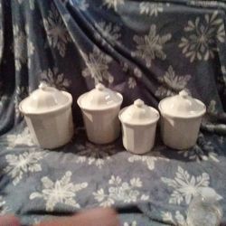 Pfaltzgraff Heritage White Canisters Whole Set/W Lids