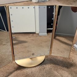 Impression Mirror 