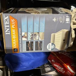 INTEX  Ultra Plush Headboard Si Ed
