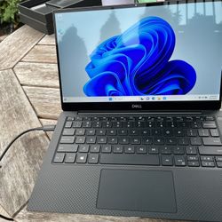Dell XPS 13 - Model 7390