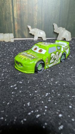 DISNEY PIXAR CARS 3 THE MOVIE BRICK YARDLEY #24 VITOLINE  Lime Green