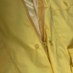 New Medium Rain Jacket And Pants