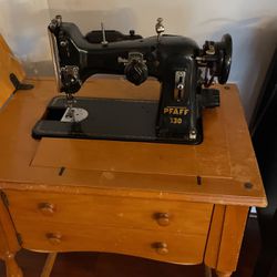 Pfaff Sewing Machine From 1952 