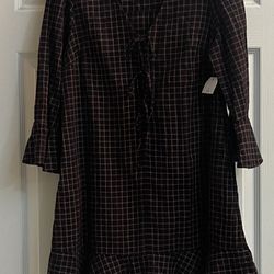 Brand New Tie Front Short Dresses Sizes S & L Juniors $7.00 Each 