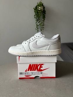 (size 8.5) Nike Air Jordan 1 Low '85 Neutral Grey )