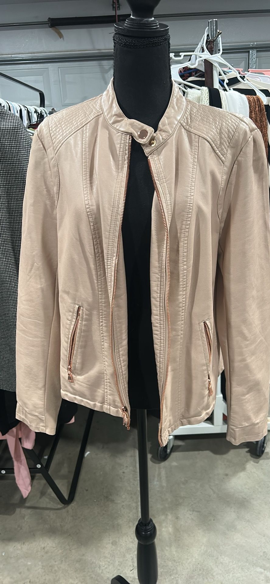 Woman Grey leather jacket